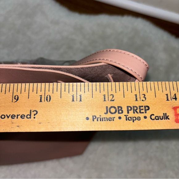 Kayla+Ava Dusty Rose Vegan Leather Crossbody Bucket Bag NWT - Picture 4 of 7